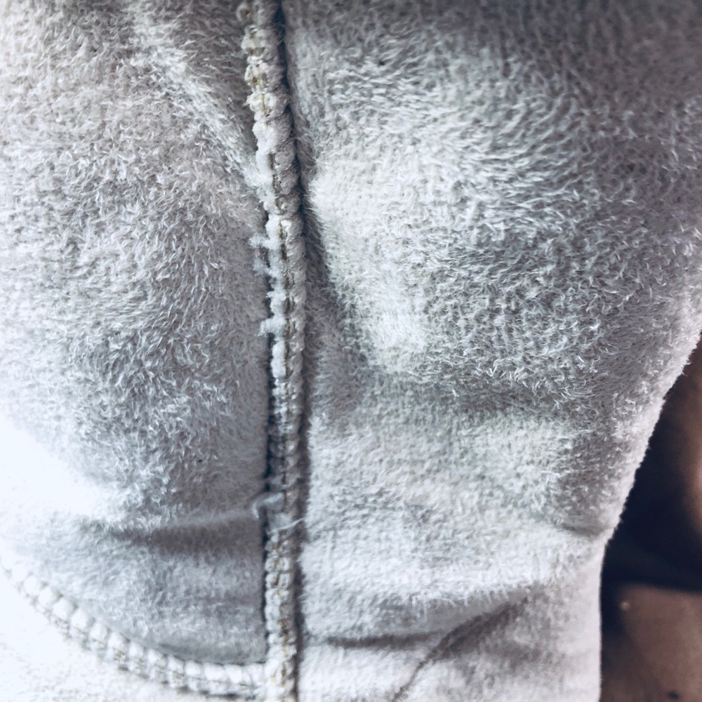 Cozy White Fur-Lined Boots - Picture 11 of 16